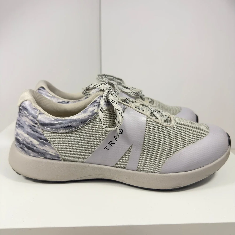 TRAQ by Alegria Q-Chip Women Size 8.5 Grey Camo Walking Shoe TRA-INT-5059 EUR 39